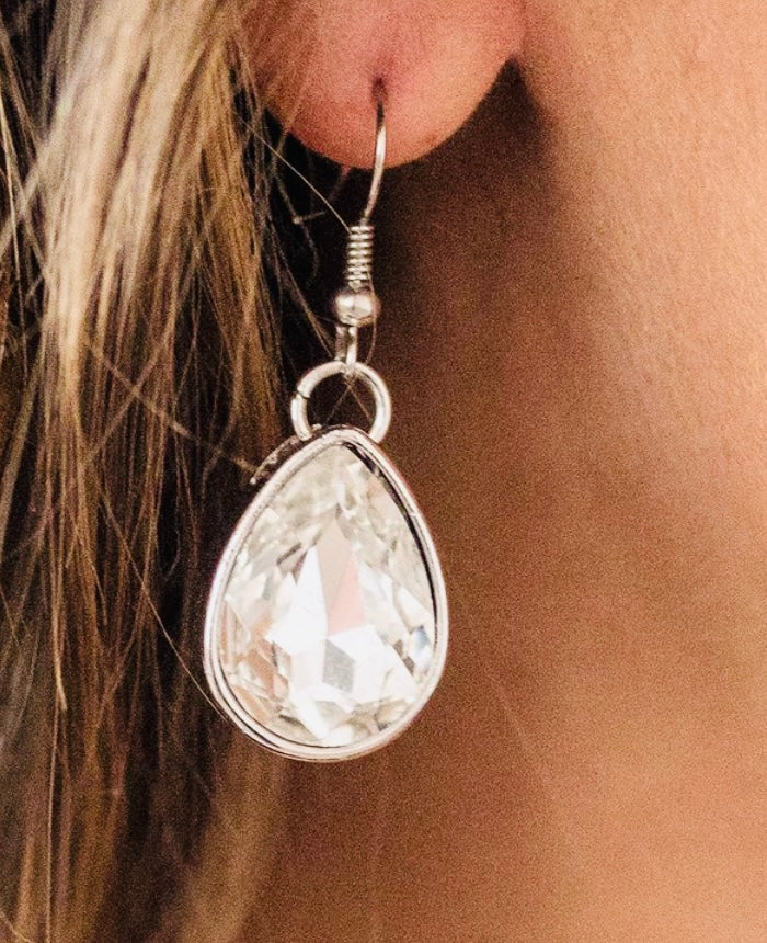 Show-Stopping White Shimmer