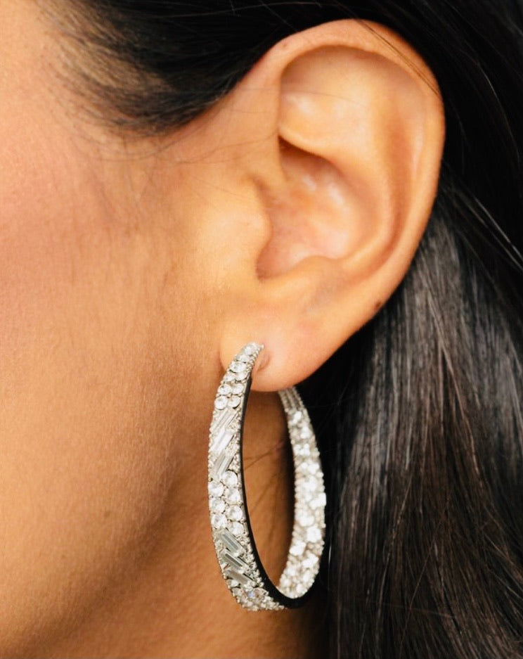 Glitzy By Association